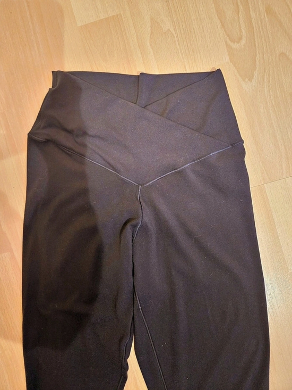 Offline by Aerie Real Me High Waisted Crossover 7/8 Legging Crossover 7/8